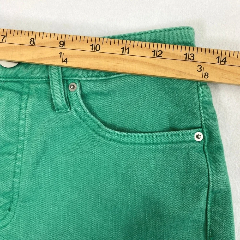 Womens Green Denim Shorts Size Medium 26